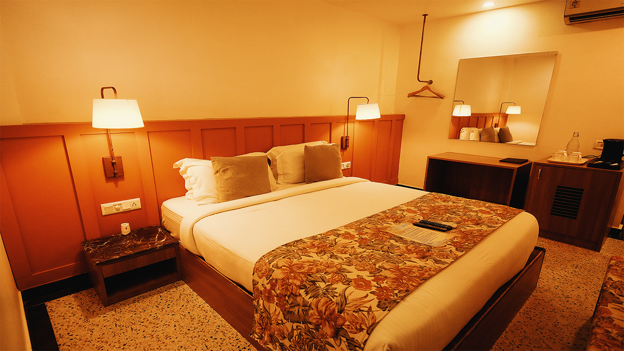 Hotel Grand - Cozy Room